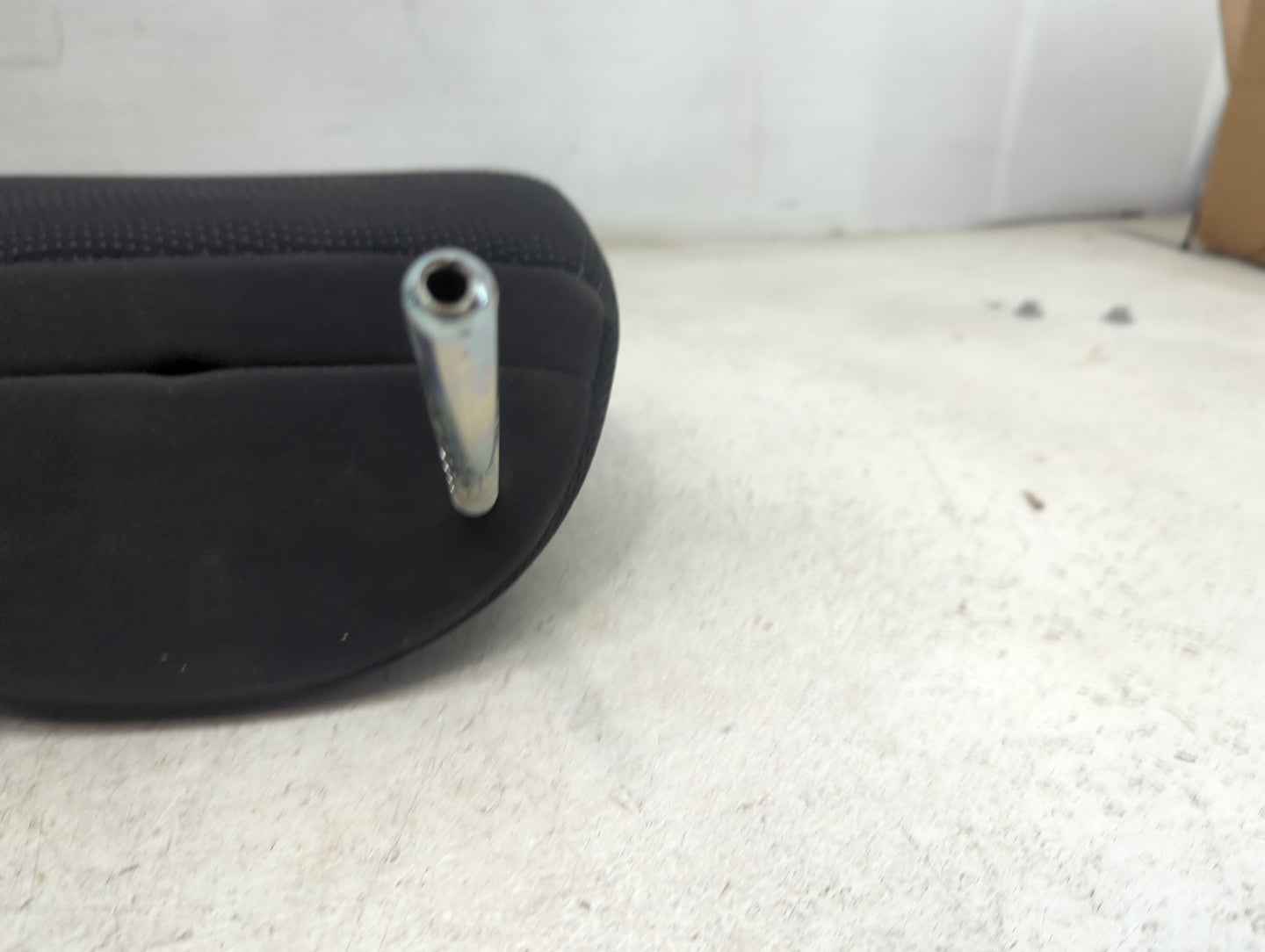 2008-2010 Honda Accord Headrest Head Rest Front Driver Seat Black - Oemusedautoparts1.com