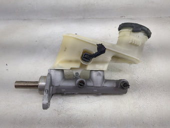 compare product 2008-2012 Honda Accord Brake Master Cylinder 1491982