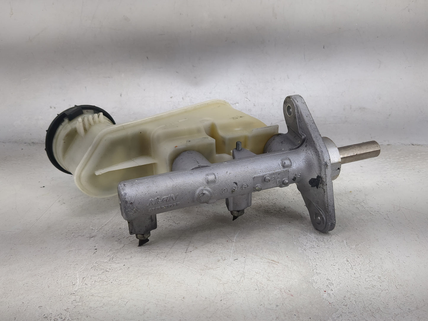 2008-2012 Honda Accord Brake Master Cylinder 1491982 - Oemusedautoparts1.com