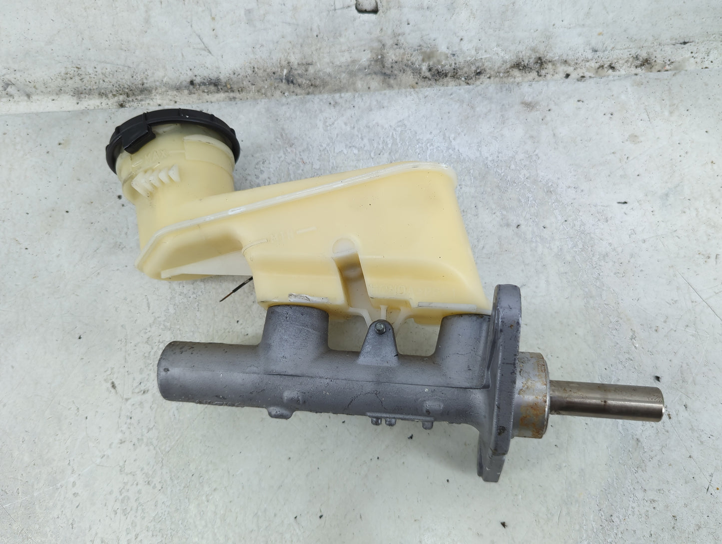 2008-2012 Honda Accord Brake Master Cylinder 1492147 - Oemusedautoparts1.com