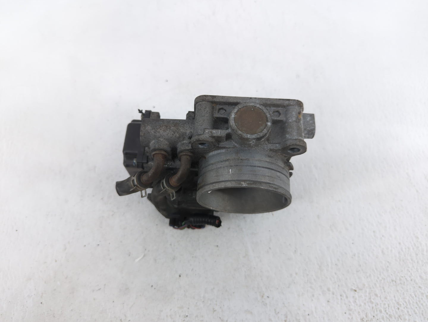 2008-2012 Honda Accord Throttle Body P/N:GMF3B 1430 02P07, GMD7A, GMD7B Fits Fits 2008 2009 2010 2011 2012 OEM Used Auto Par