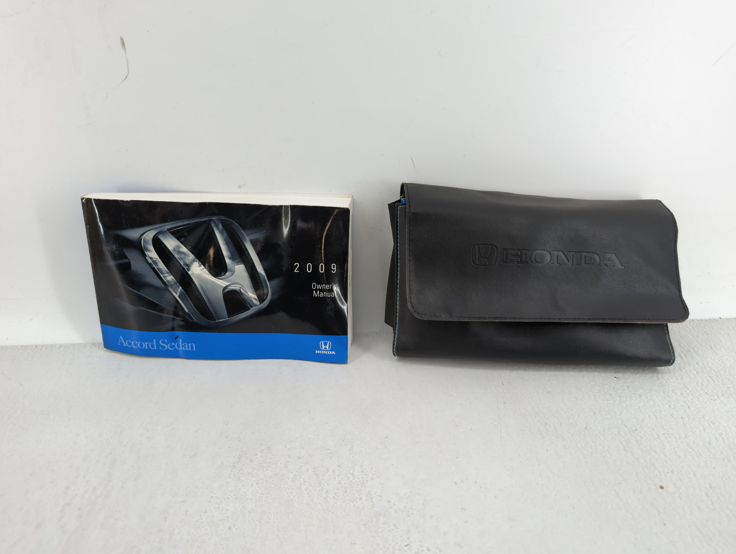 2009 Honda Accord Owners Manual Book Guide OEM Used Auto Parts - Oemusedautoparts1.com