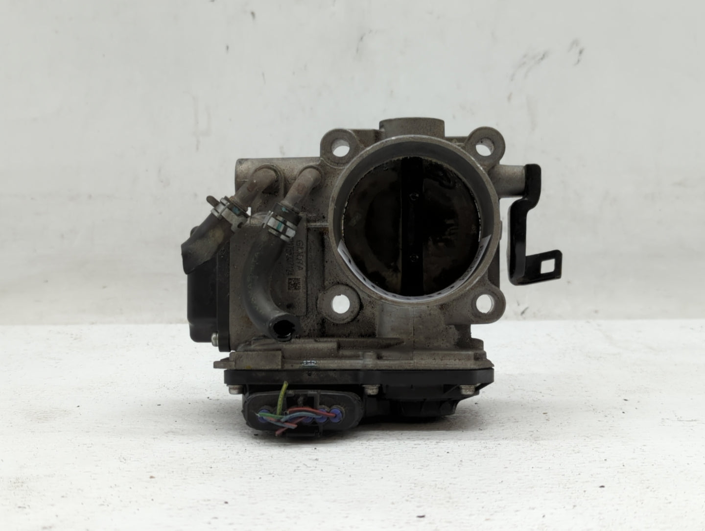 2008-2012 Honda Accord Throttle Body P/N:GMD7A Fits Fits 2008 2009 2010 2011 2012 OEM Used Auto Parts - Oemusedautoparts1.co