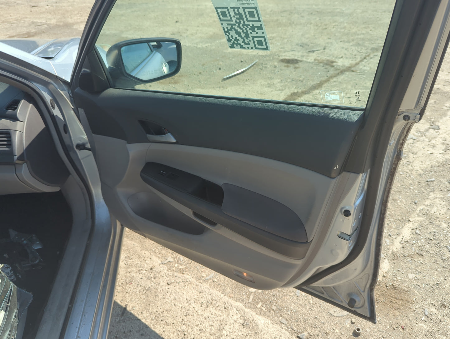 2009 Honda Accord Front Right Passenger Interior Door Panel Trim 5017140 - Oemusedautoparts1.com