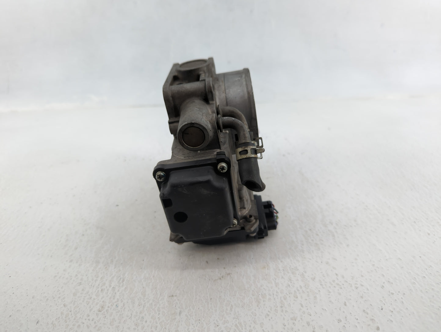 2008-2012 Honda Accord Throttle Body P/N:U21758276898 Fits Fits 2008 2009 2010 2011 2012 OEM Used Auto Parts - Oemusedautopa