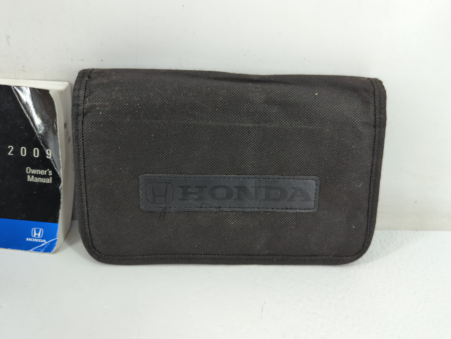 2009 Honda Accord Owners Manual Book Guide P/N:00X31-TA5-6100 31TA5610 OEM Used Auto Parts - Oemusedautoparts1.com