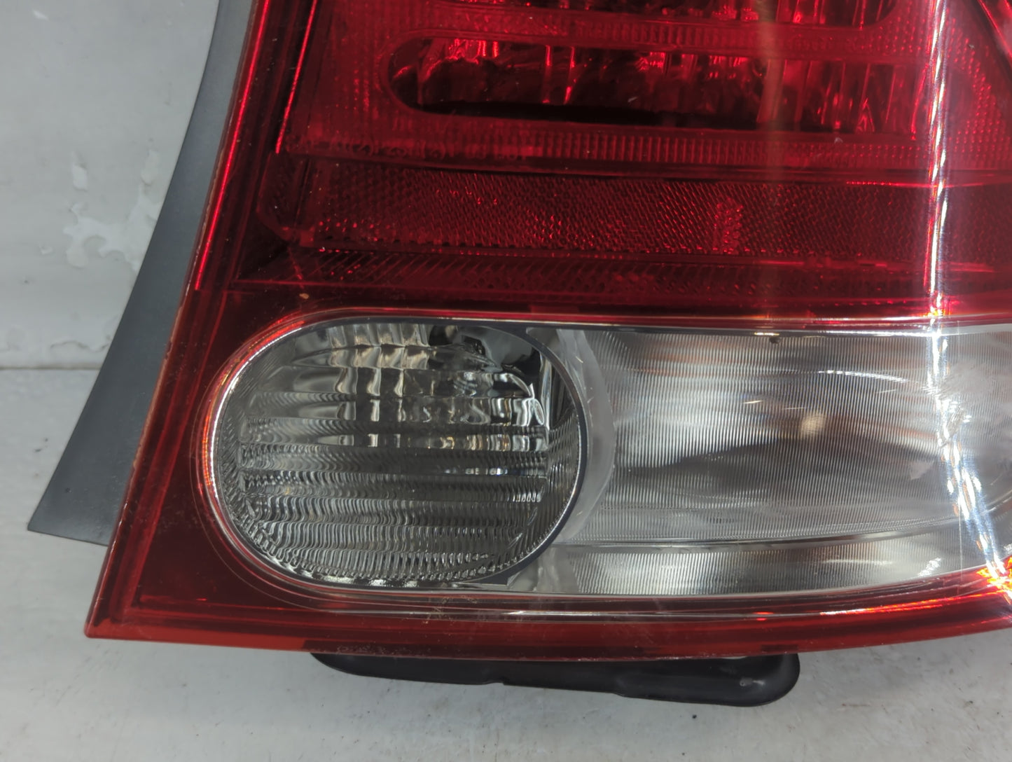 2009-2011 Honda Civic Tail Light Assembly Passenger Right OEM P/N:20141121 Fits Fits 2009 2010 2011 OEM Used Auto Parts - Oe