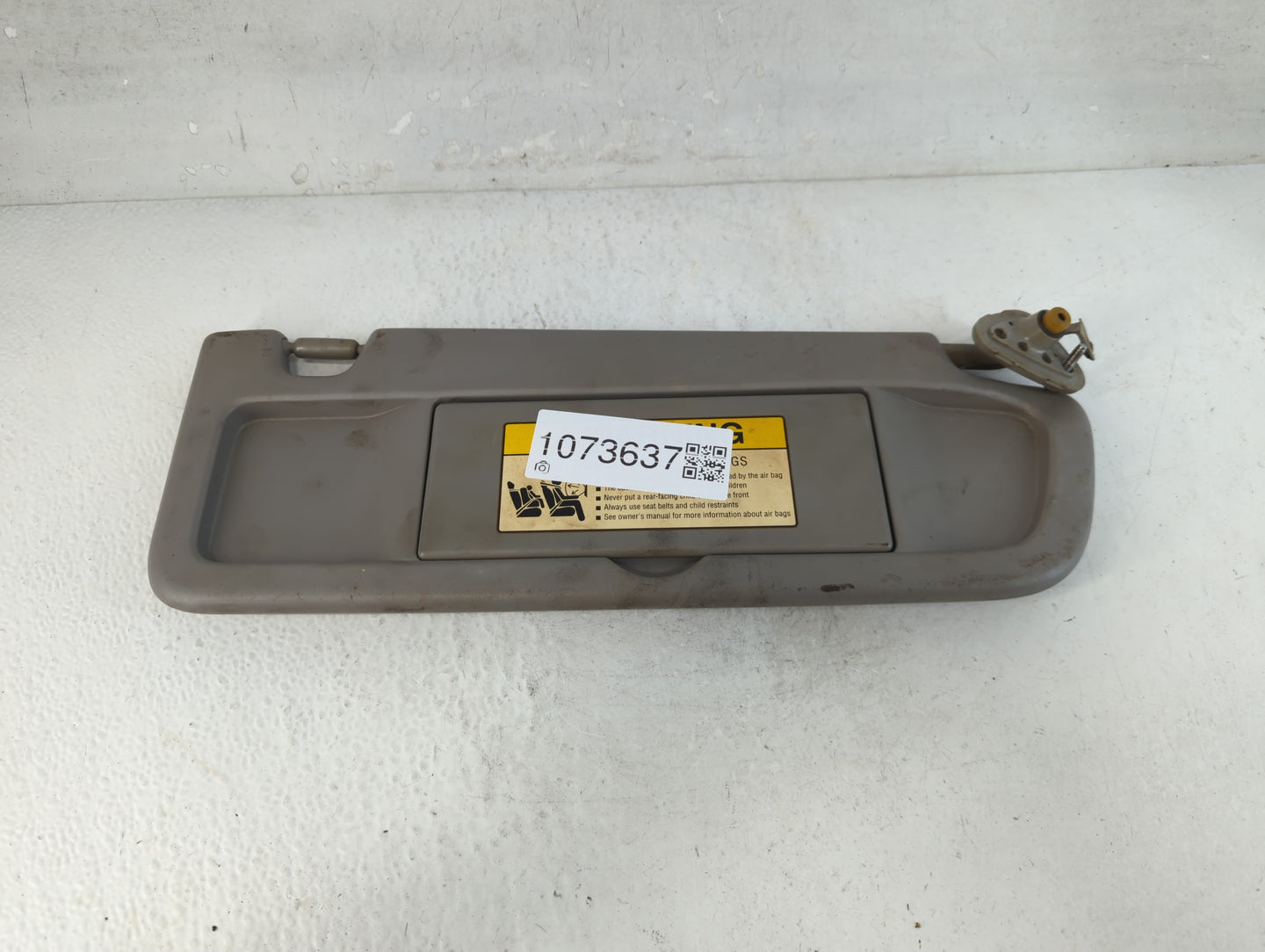 2006-2011 Honda Civic Sun Visor Shade Replacement Passenger Right Mirror Fits Fits 2006 2007 2008 2009 2010 2011 OEM Used Au