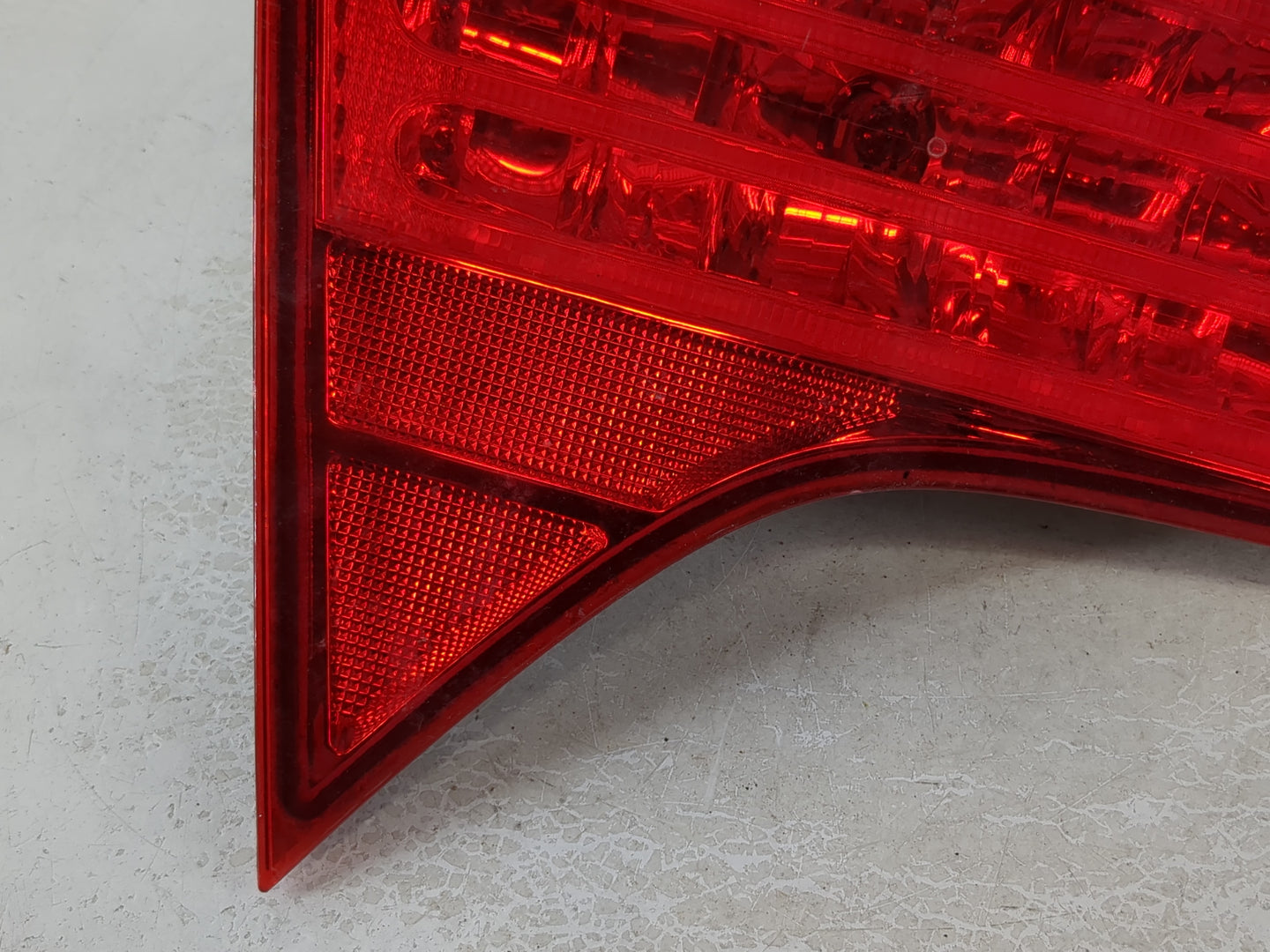 2006-2011 Honda Civic Tail Light Assembly Driver Left OEM Fits Fits 2006 2007 2008 2009 2010 2011 OEM Used Auto Parts - Oemu
