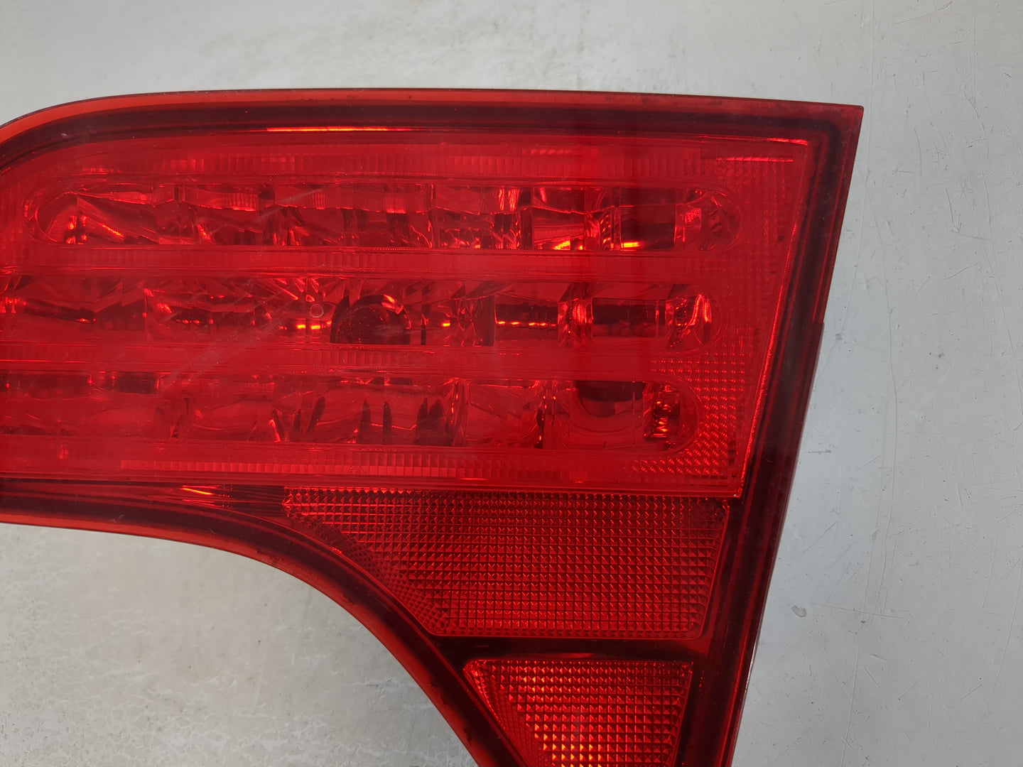 2006-2011 Honda Civic Tail Light Assembly Driver Left OEM Fits Fits 2006 2007 2008 2009 2010 2011 OEM Used Auto Parts - Oemu
