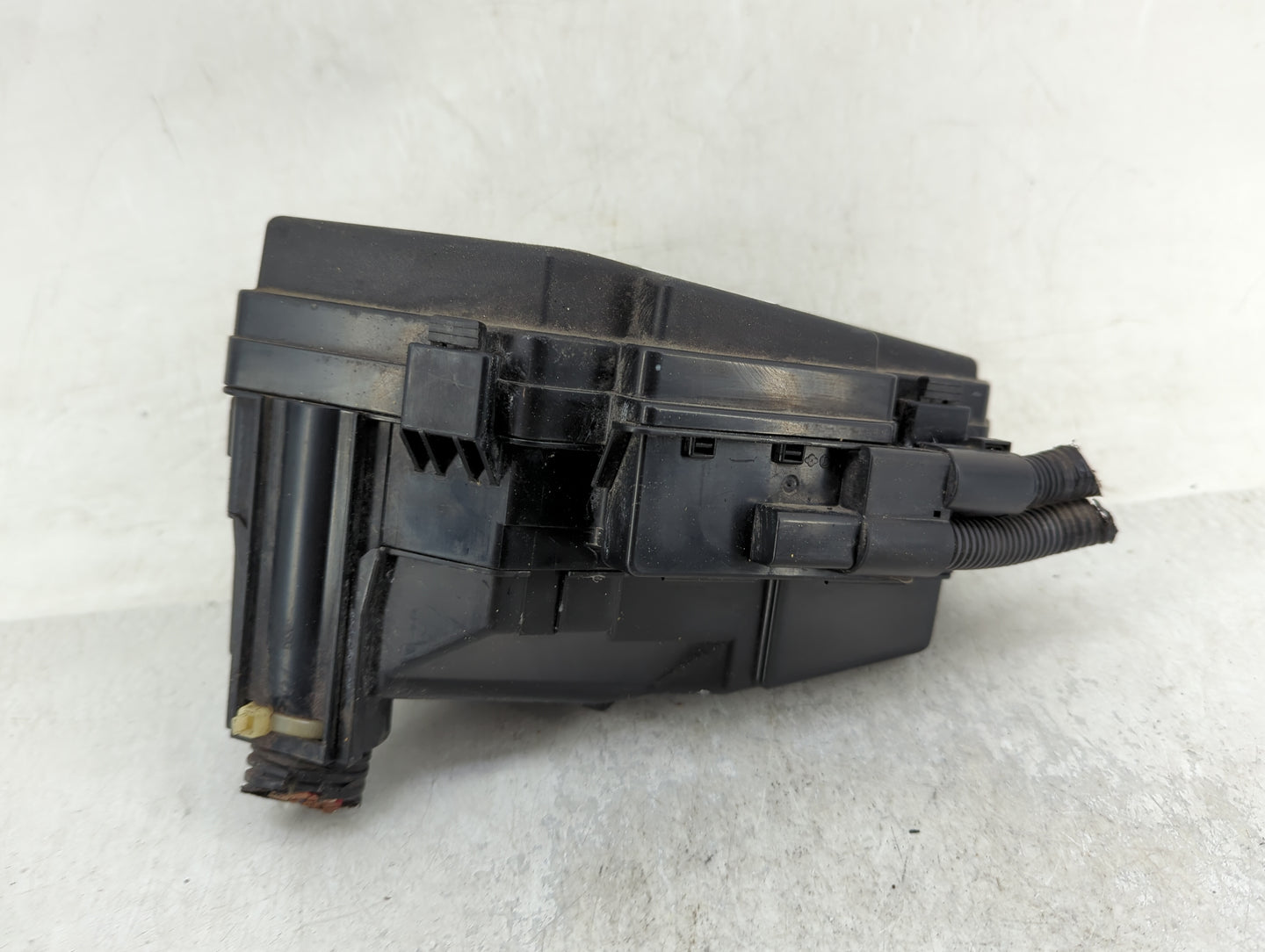 2008-2011 Honda Civic Fusebox Fuse Box Panel Relay Module P/N:SNA-C122 Fits Fits 2008 2009 2010 2011 OEM Used Auto Parts - O