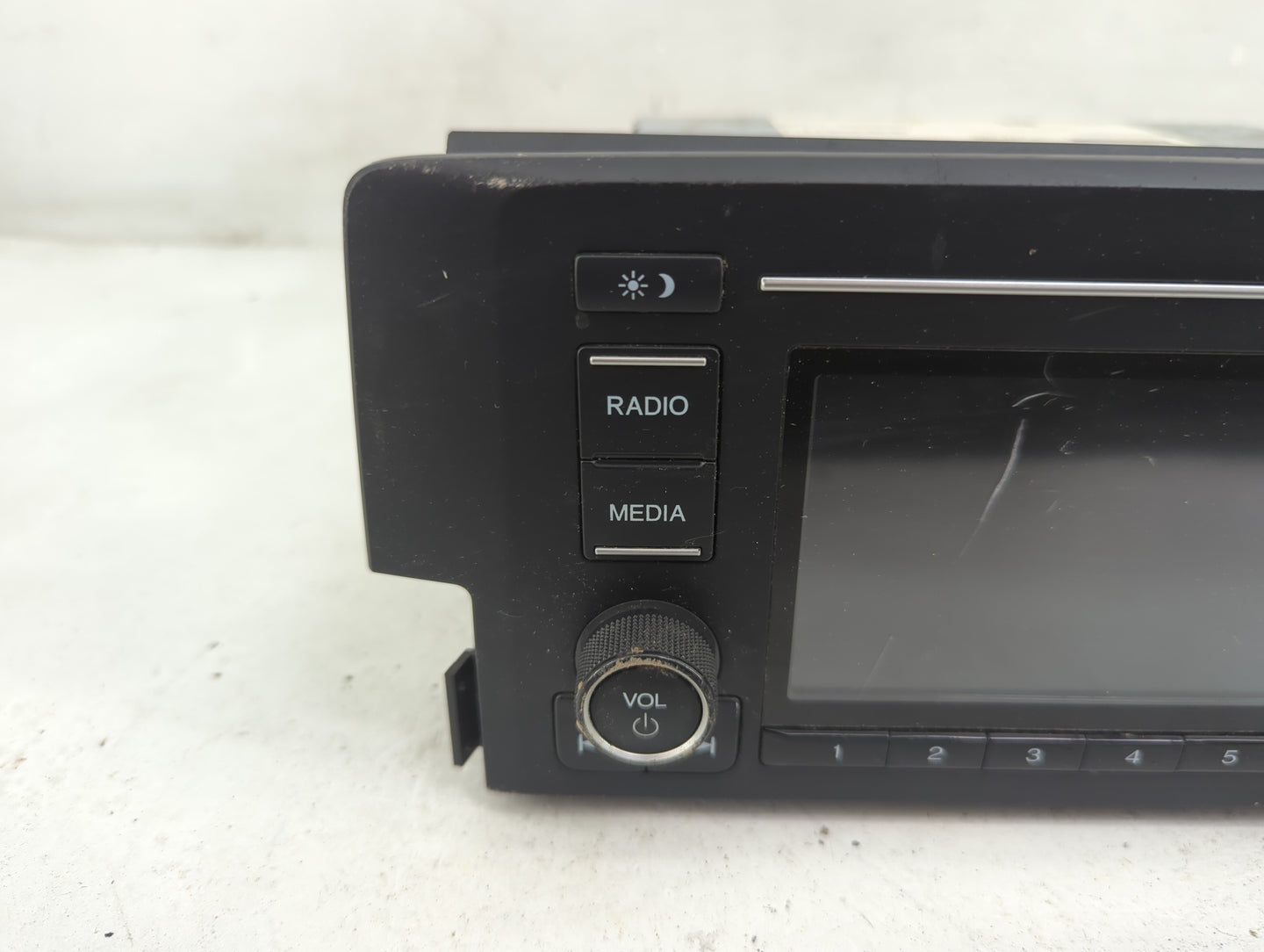 2019-2021 Honda Civic Radio AM FM Cd Player Receiver Replacement P/N:39100-TBA-A41 Fits Fits 2019 2020 2021 OEM Used Auto Pa