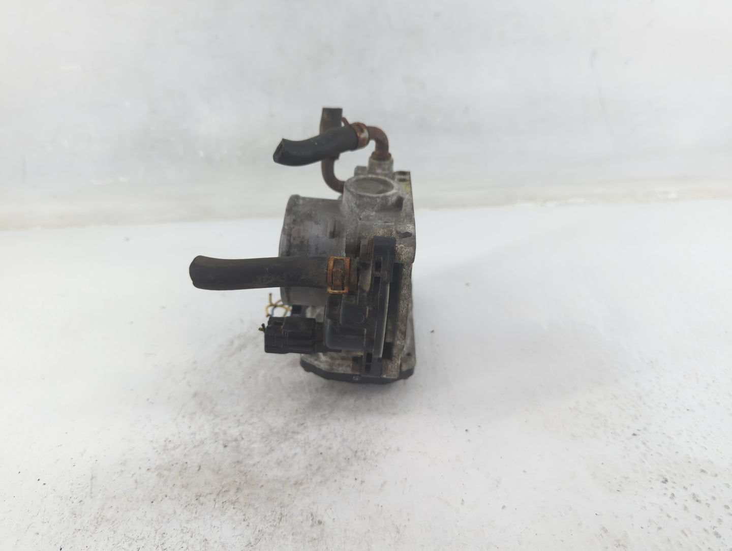 2006-2011 Honda Civic Throttle Body P/N:GMA4A Fits Fits 2006 2007 2008 2009 2010 2011 OEM Used Auto Parts - Oemusedautoparts