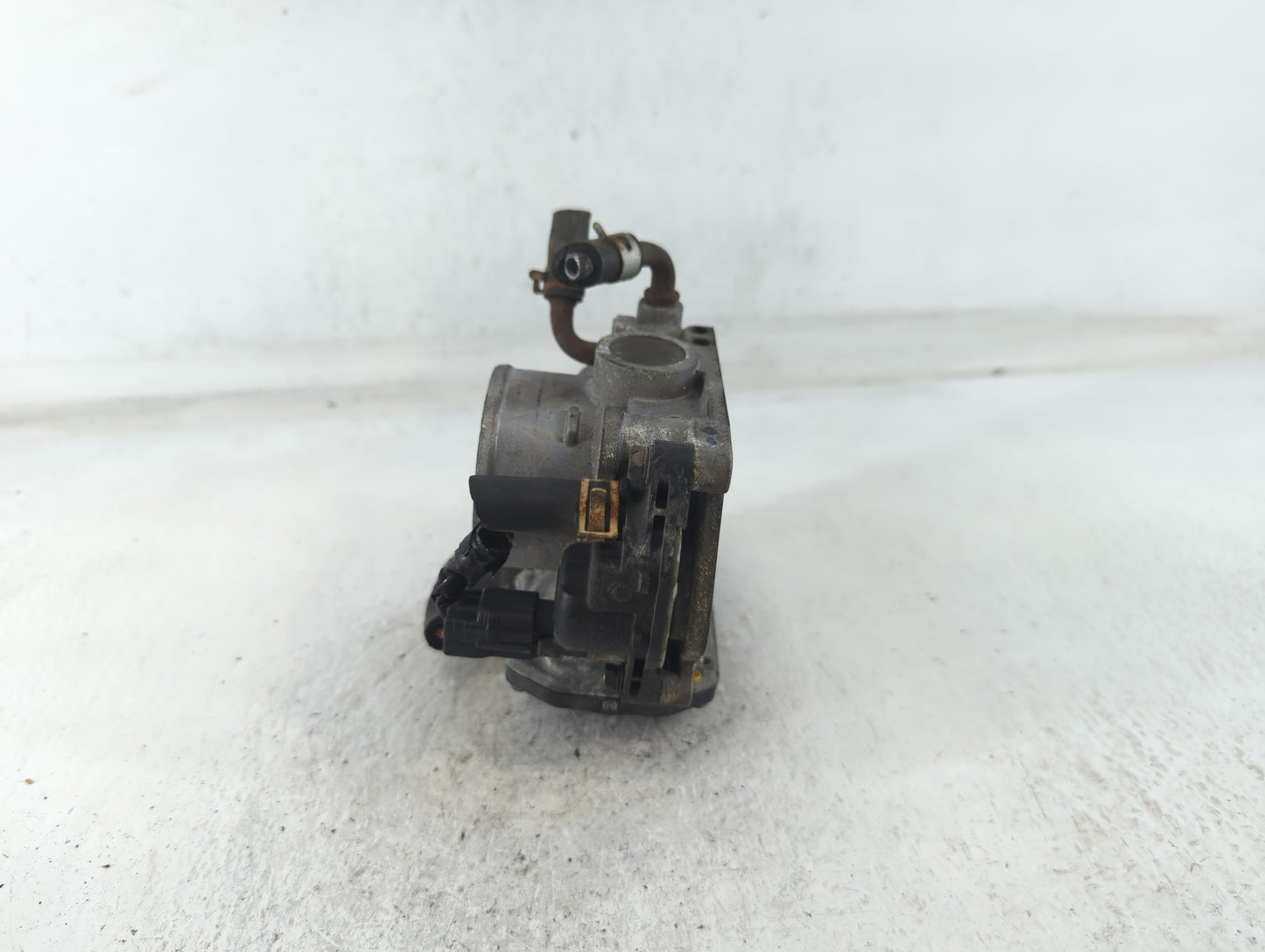 2006-2011 Honda Civic Throttle Body P/N:U10398135581 Fits Fits 2006 2007 2008 2009 2010 2011 OEM Used Auto Parts - Oemusedau