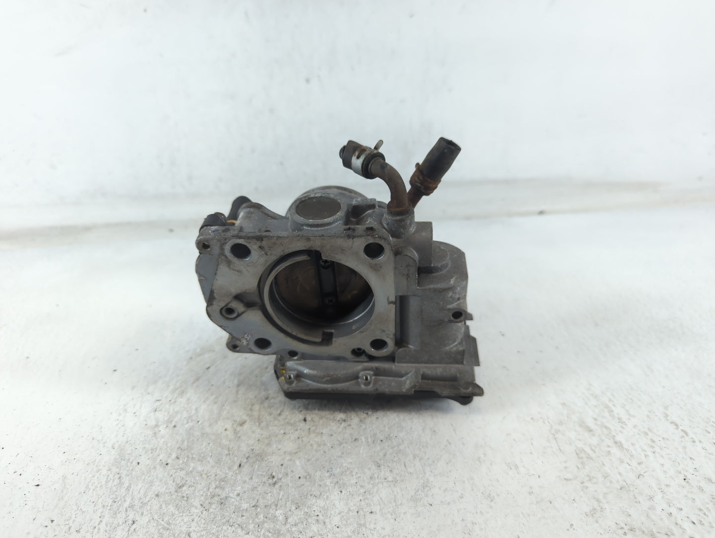 2006-2011 Honda Civic Throttle Body P/N:U10398135581 Fits Fits 2006 2007 2008 2009 2010 2011 OEM Used Auto Parts - Oemusedau