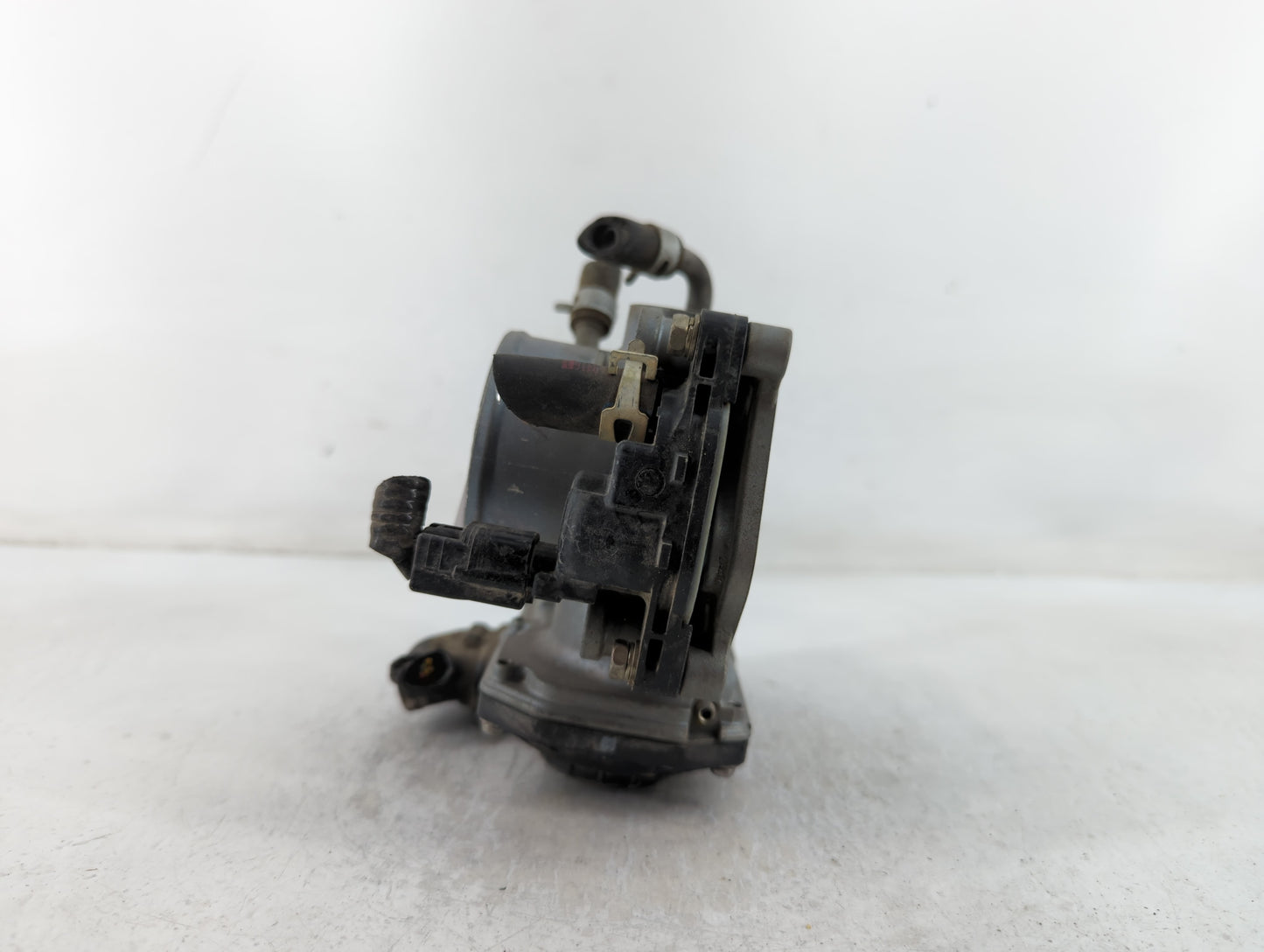 2006-2011 Honda Civic Throttle Body P/N:U20358138872 Fits Fits 2006 2007 2008 2009 2010 2011 OEM Used Auto Parts - Oemusedau