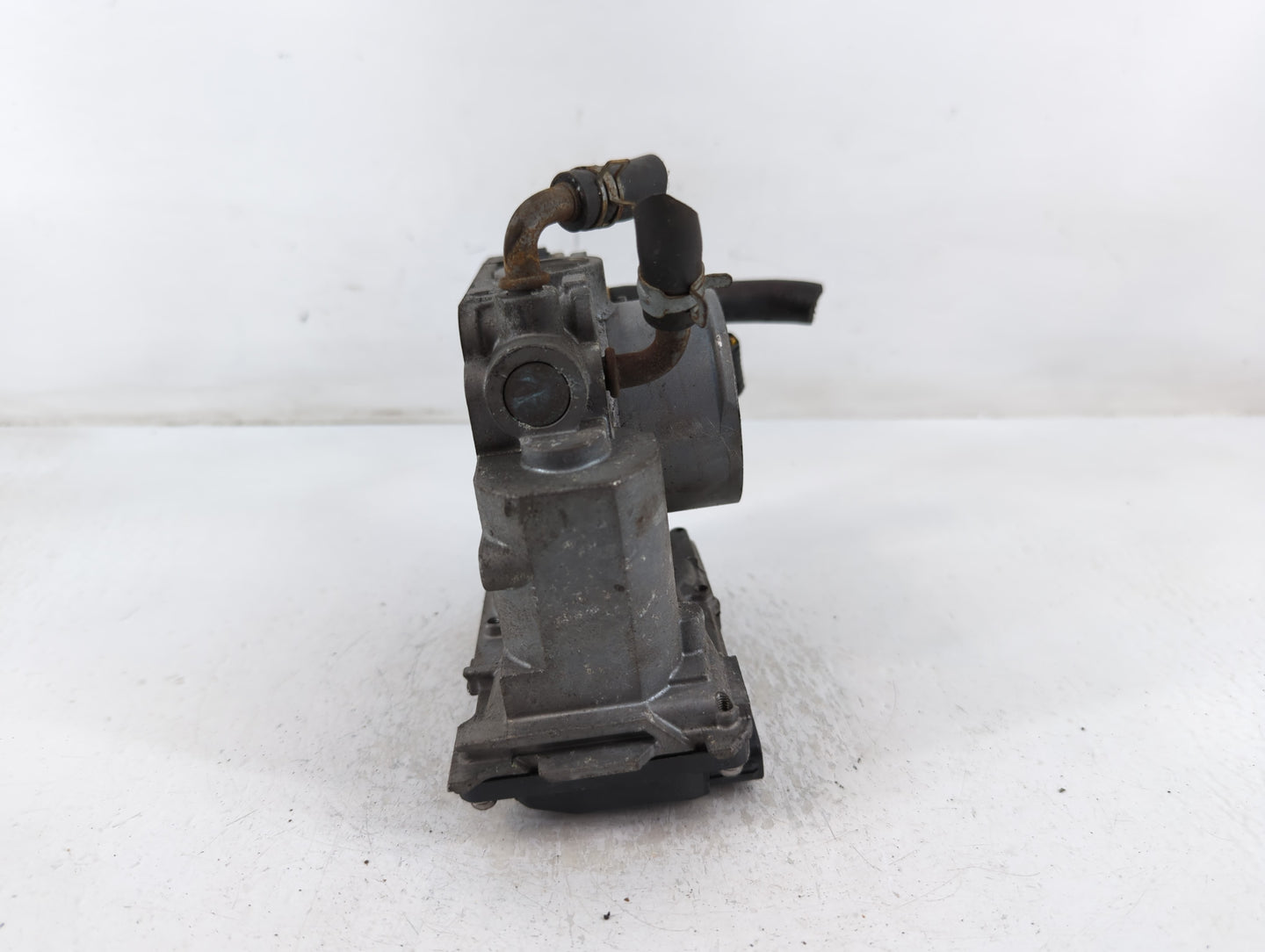 2006-2011 Honda Civic Throttle Body P/N:U10398133755 GMA4A Fits Fits 2006 2007 2008 2009 2010 2011 OEM Used Auto Parts - Oem