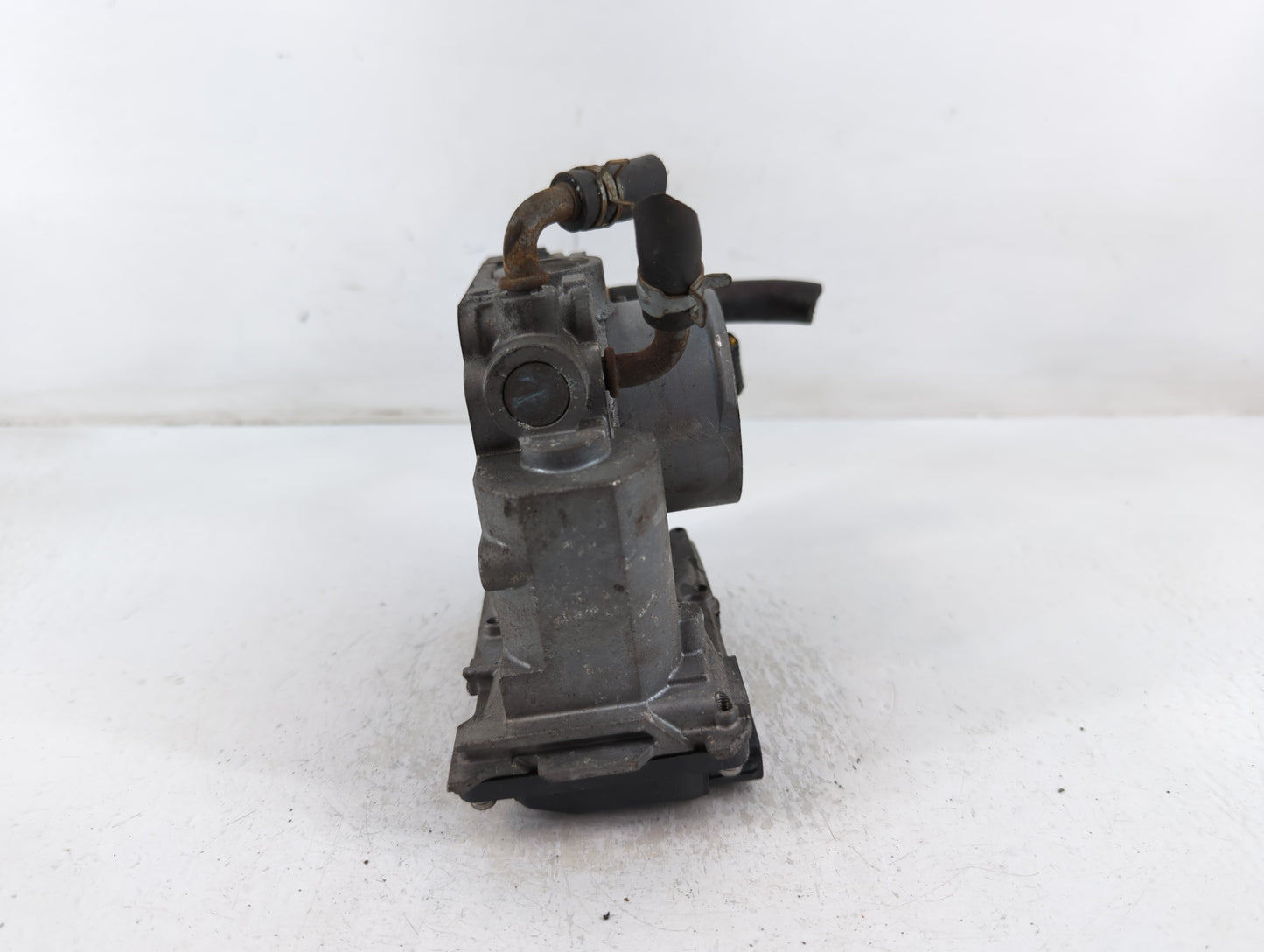2006-2011 Honda Civic Throttle Body P/N:U10398133755 GMA4A Fits Fits 2006 2007 2008 2009 2010 2011 OEM Used Auto Parts - Oem