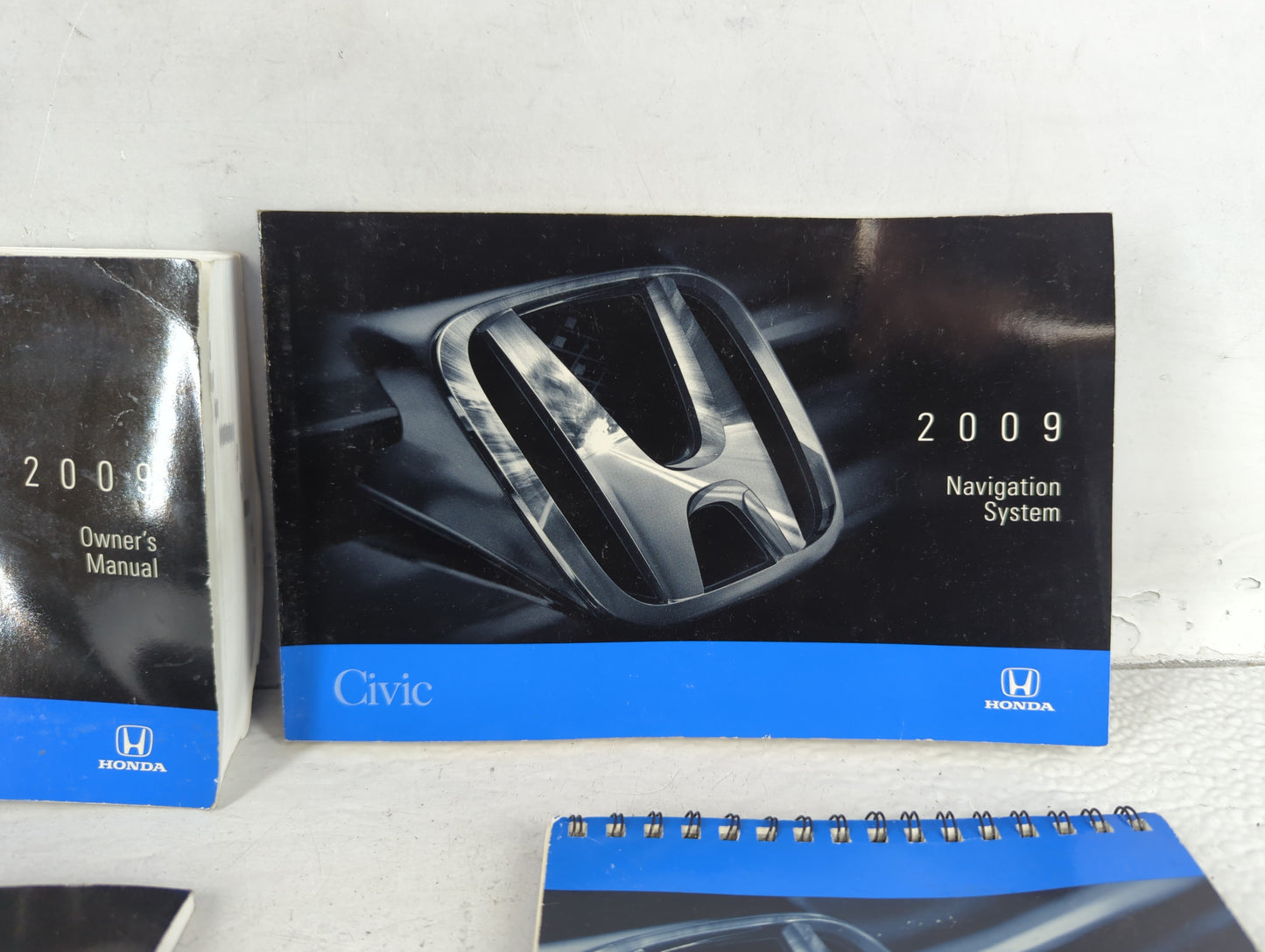2009 Honda Civic Owners Manual Book Guide OEM Used Auto Parts - Oemusedautoparts1.com