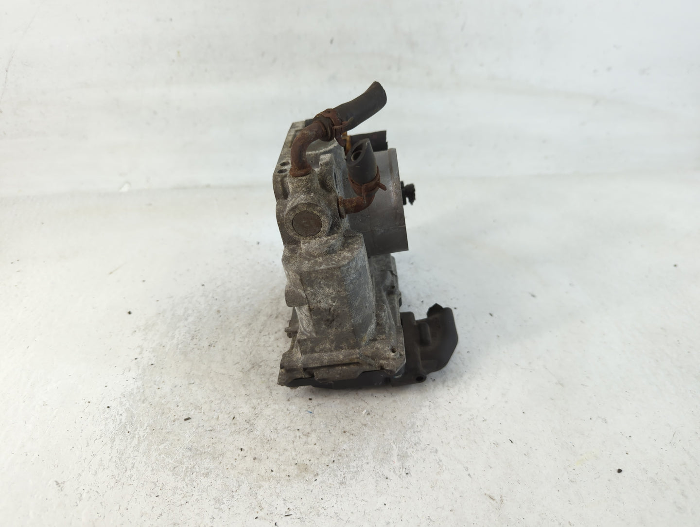2006-2011 Honda Civic Throttle Body P/N:GMA4A Fits Fits 2006 2007 2008 2009 2010 2011 OEM Used Auto Parts - Oemusedautoparts