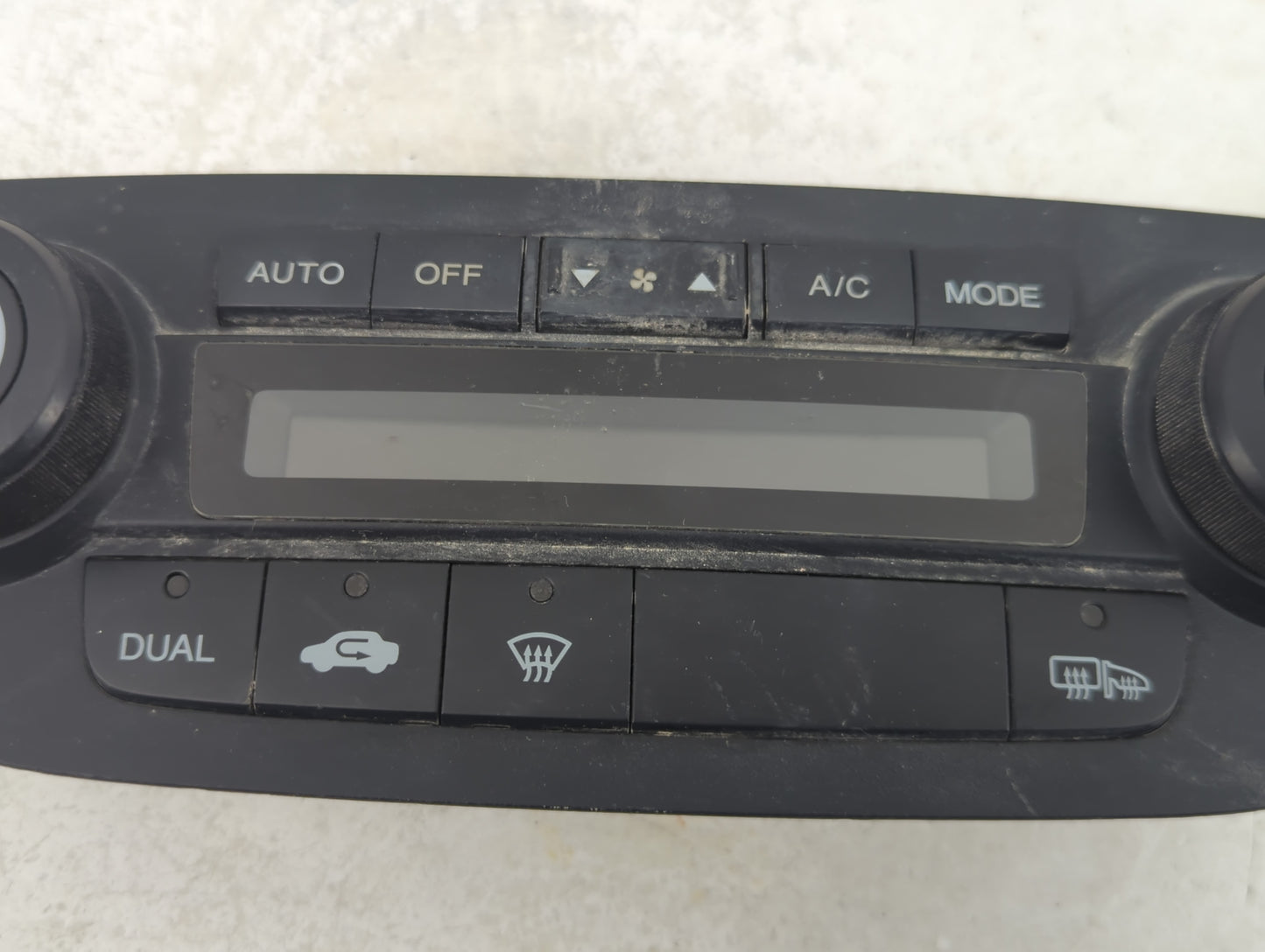 2009 Honda Cr-V Climate Control Module Temperature AC/Heater Replacement P/N:79600 SWA A5 Fits OEM Used Auto Parts - Oemused