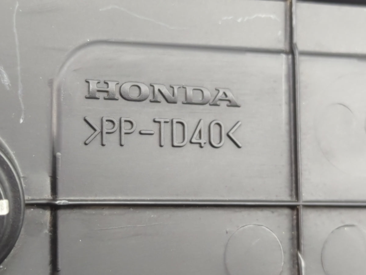 2009 Honda Cr-v Engine Cover 1370692 - Oemusedautoparts1.com