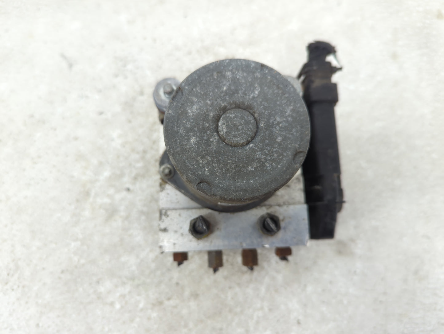 2007-2009 Honda Cr-V ABS Pump Control Module Replacement P/N:0 265 235 251 Fits Fits 2007 2008 2009 OEM Used Auto Parts - Oe