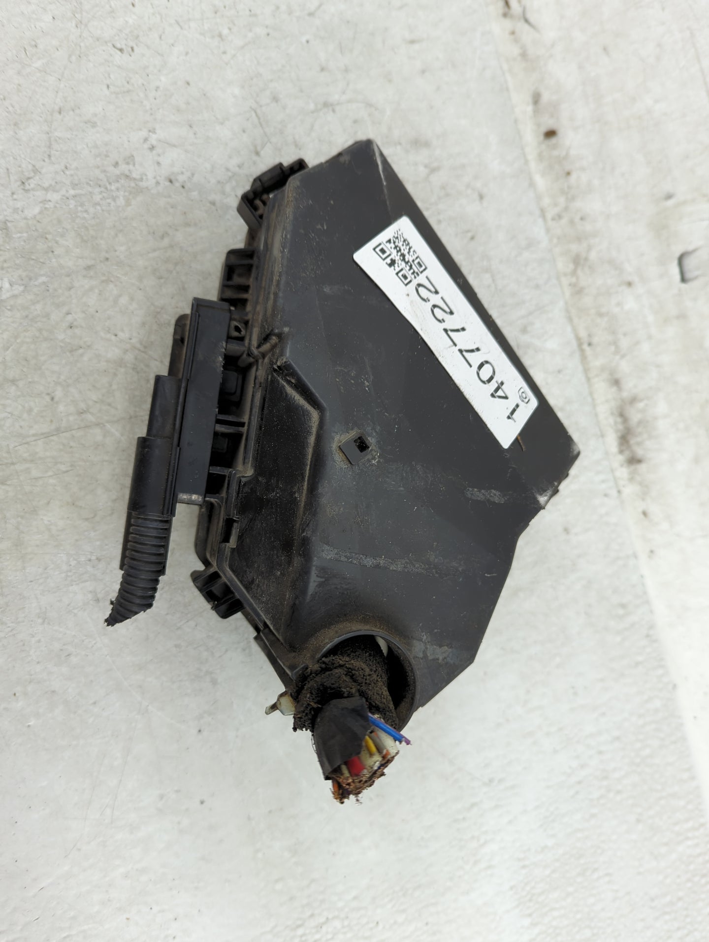 2007-2011 Honda Cr-V Fusebox Fuse Box Panel Relay Module P/N:SWA-0130 Fits Fits 2007 2008 2009 2010 2011 OEM Used Auto Parts