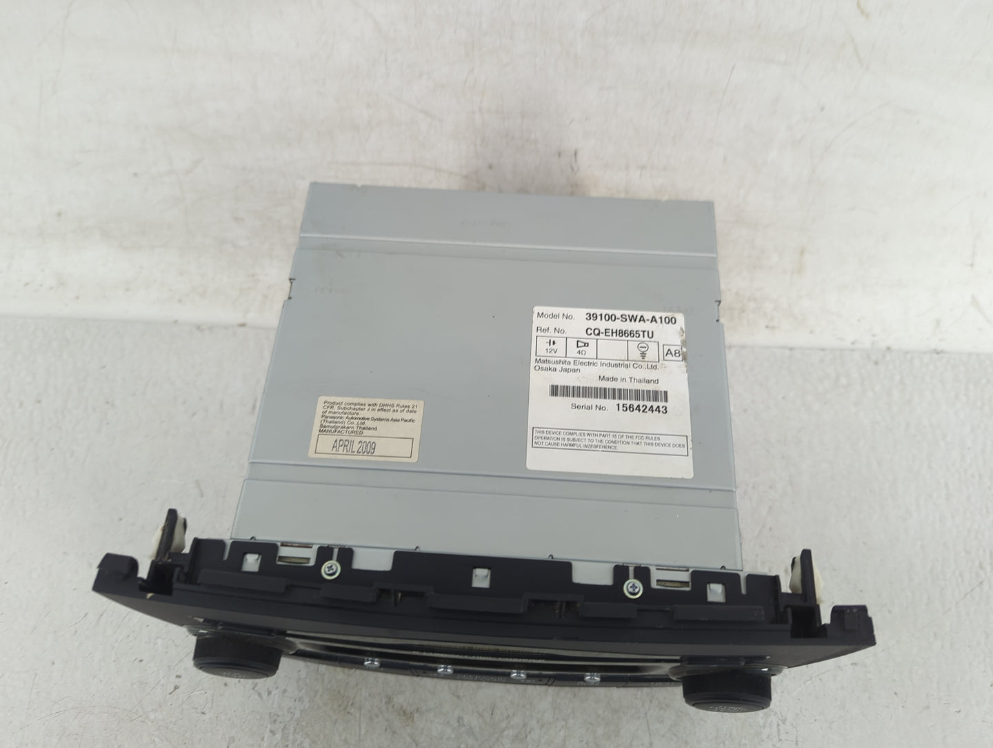 2008-2009 Honda Cr-V Radio AM FM Cd Player Receiver Replacement P/N:39100-SWA-A100 Fits Fits 2008 2009 OEM Used Auto Parts -