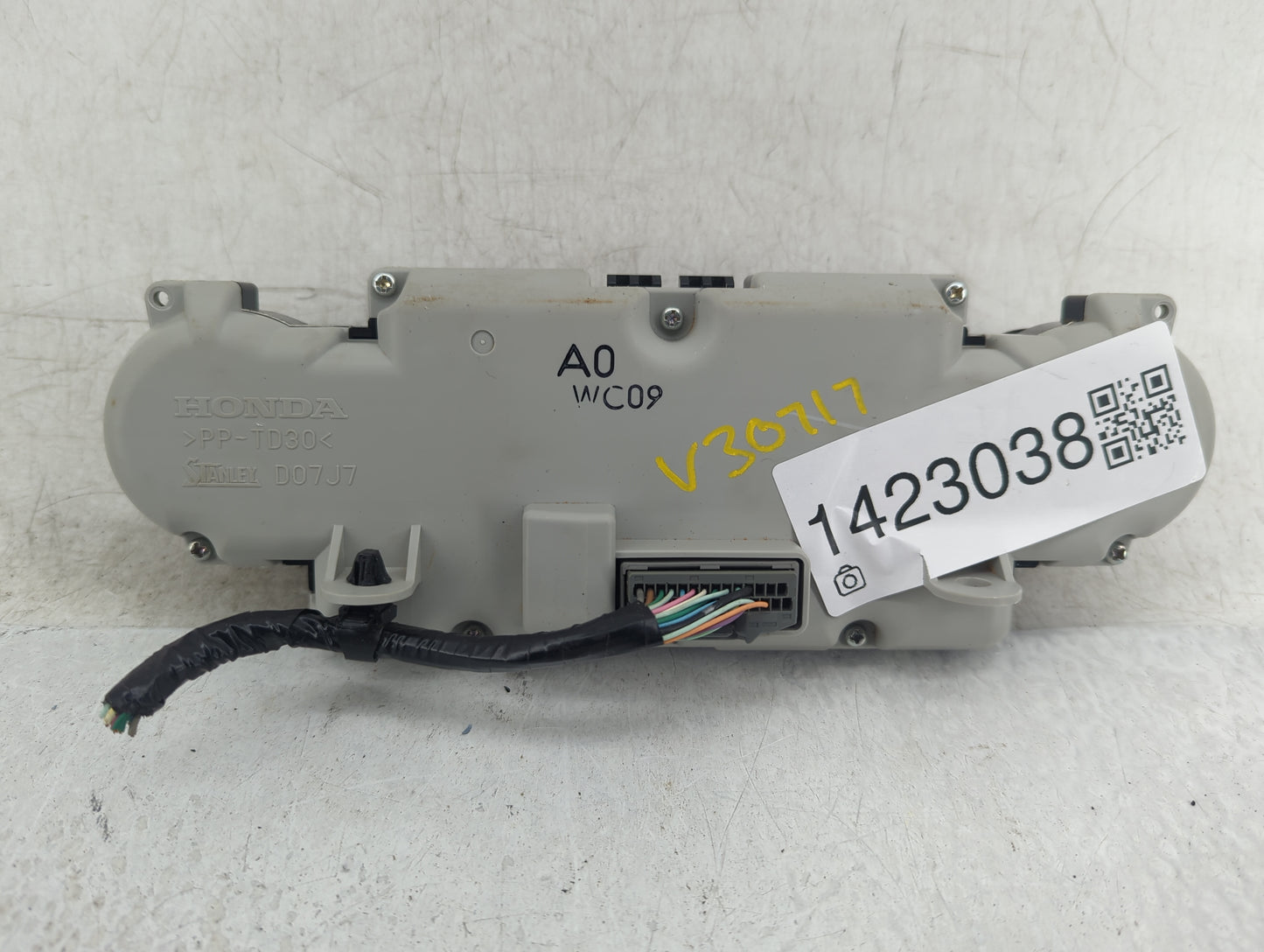 2007-2009 Honda Cr-V Climate Control Module Temperature AC/Heater Replacement P/N:D07J7 PP-TD30 Fits Fits 2007 2008 2009 OEM