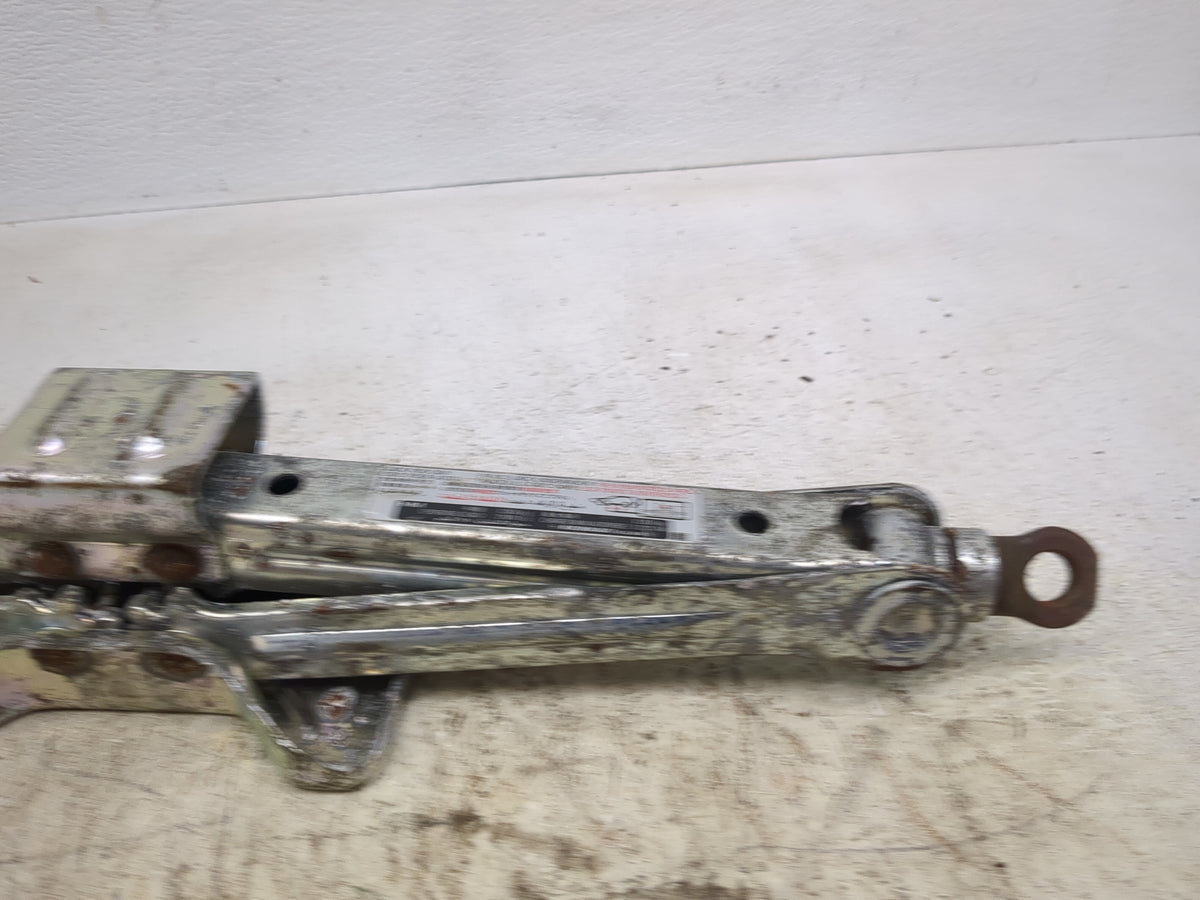 2009 Honda Cr-v Spare Scissor Car Jack 1512448 - Oemusedautoparts1.com