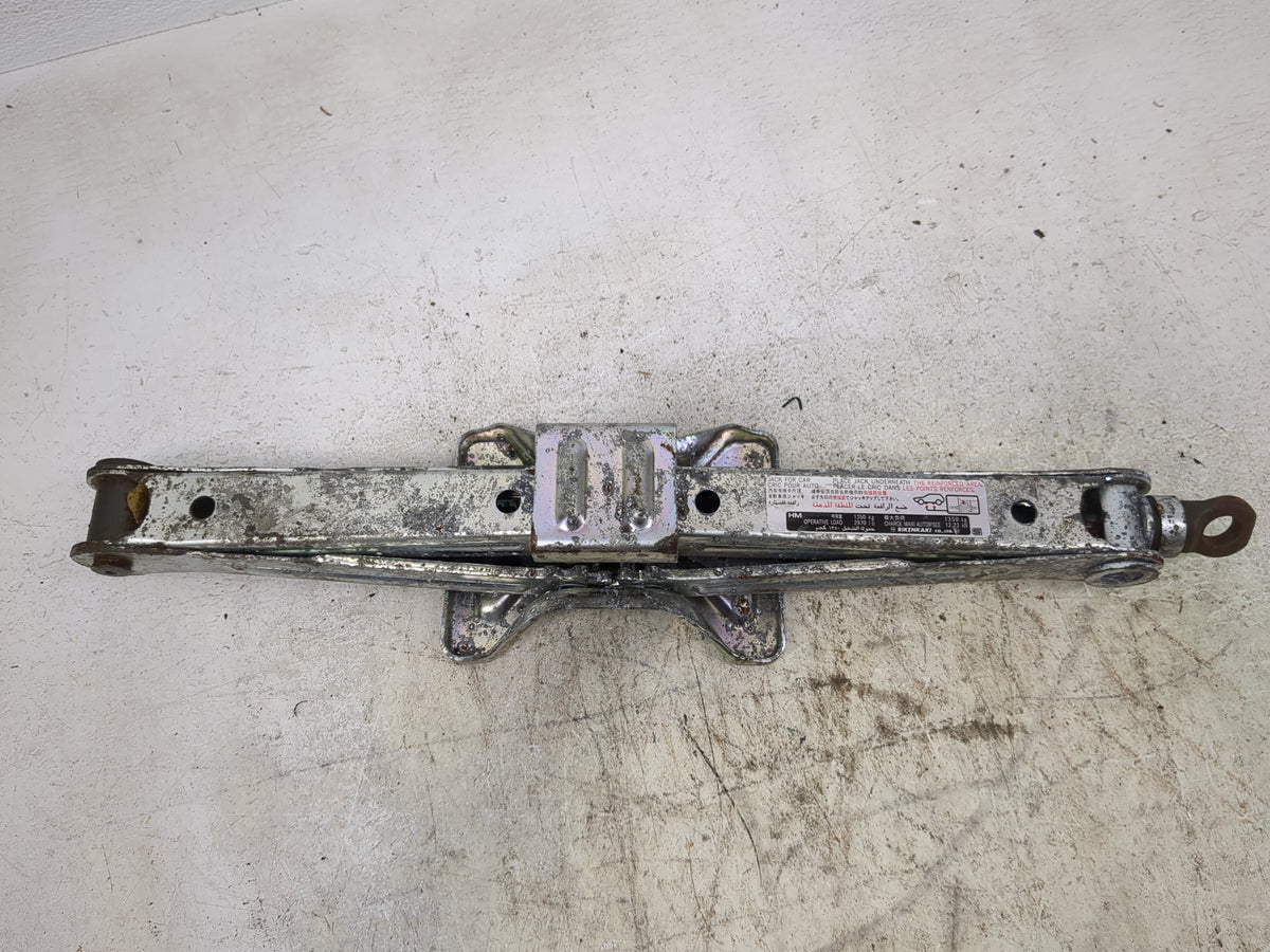 2009 Honda Cr-v Spare Scissor Car Jack 1512448 - Oemusedautoparts1.com