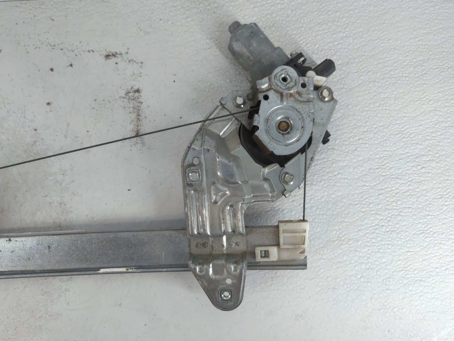 2009-2014 Honda Fit Driver Left Front Window Regulator - Oemusedautoparts1.com