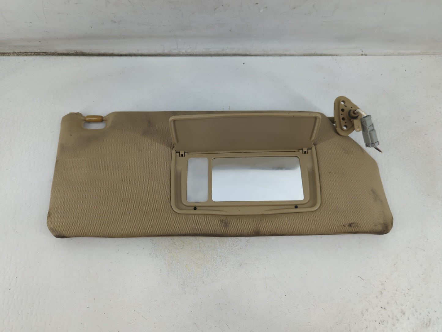 2006-2010 Honda Odyssey Sun Visor Shade Replacement Driver Left Mirror Fits Fits 2006 2007 2008 2009 2010 OEM Used Auto Part