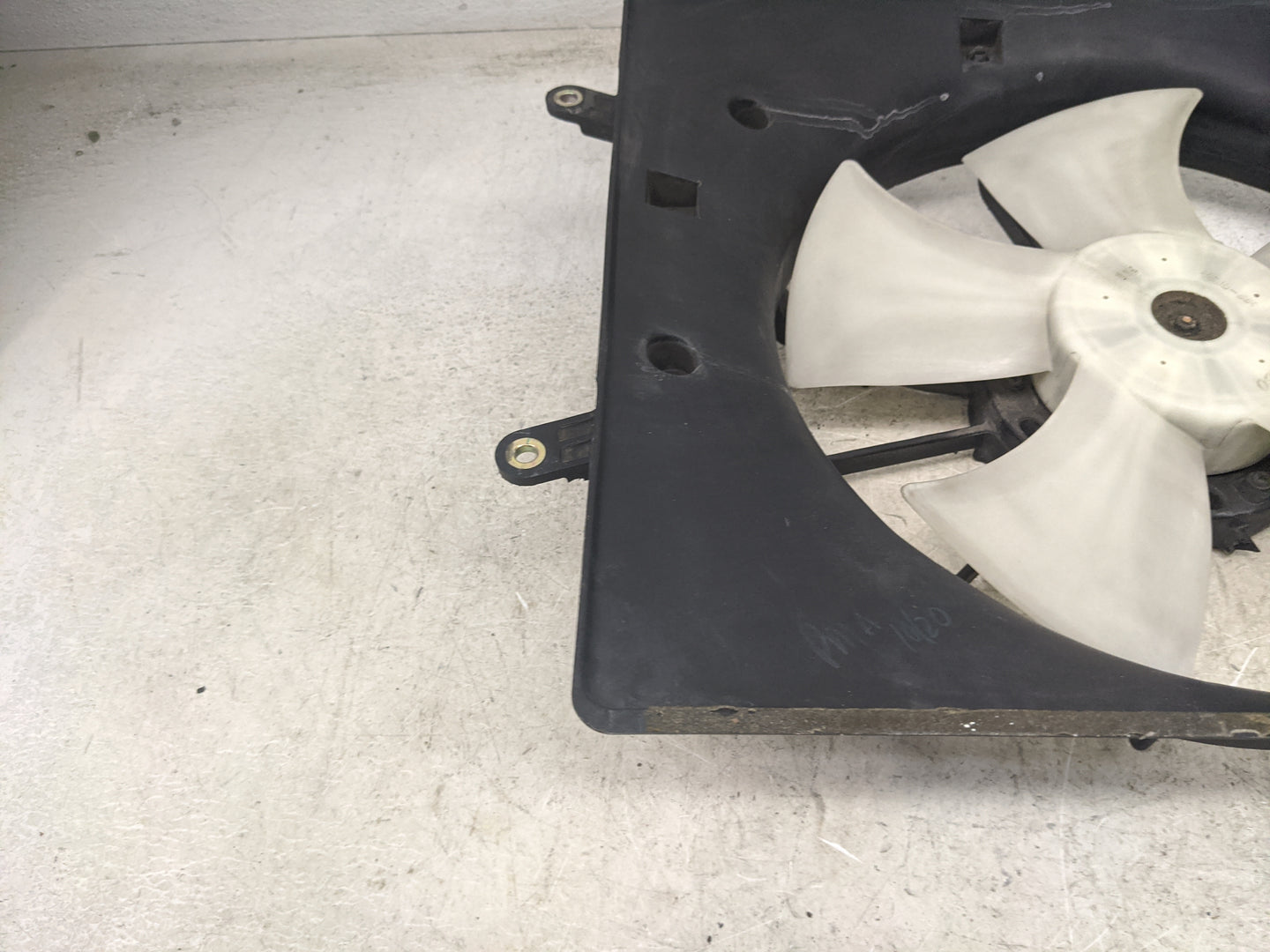 2005-2010 Honda Odyssey Electric Radiator Cooling Fan Motor Assembly 1460801 - Oemusedautoparts1.com