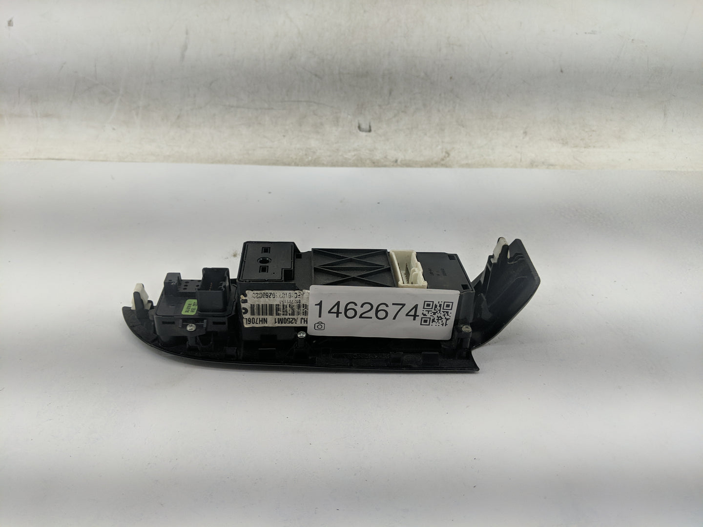 2005-2010 Honda Odyssey Master Power Window Switch Replacement Driver Side Left P/N:SHJ A210 M1 Fits OEM Used Auto Parts - O