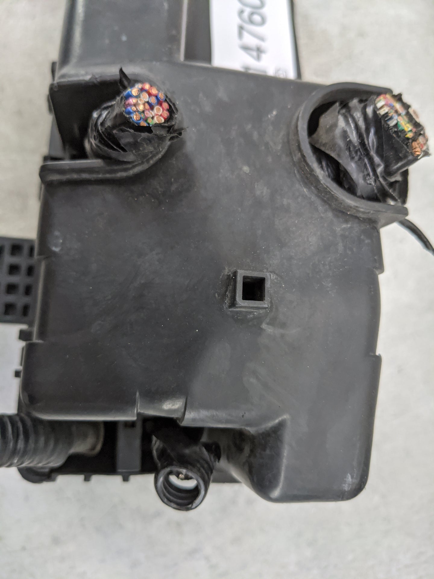 2005-2010 Honda Odyssey Fusebox Fuse Box Panel Relay Module P/N:A2074810281 3616 Fits Fits 2005 2006 2007 2008 2009 2010 OEM