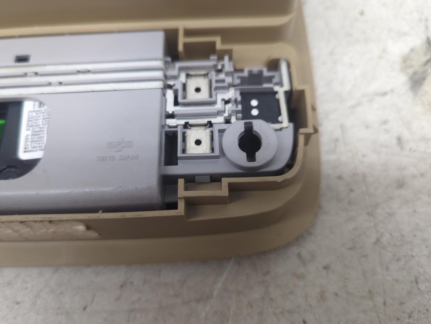 2005-2010 Honda Odyssey Overhead Roof Console Tan - Oemusedautoparts1.com