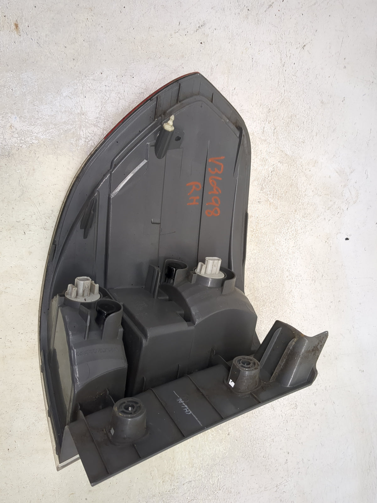 2008-2010 Honda Odyssey Tail Light Assembly Passenger Right OEM Fits Fits 2008 2009 2010 OEM Used Auto Parts - Oemusedautopa