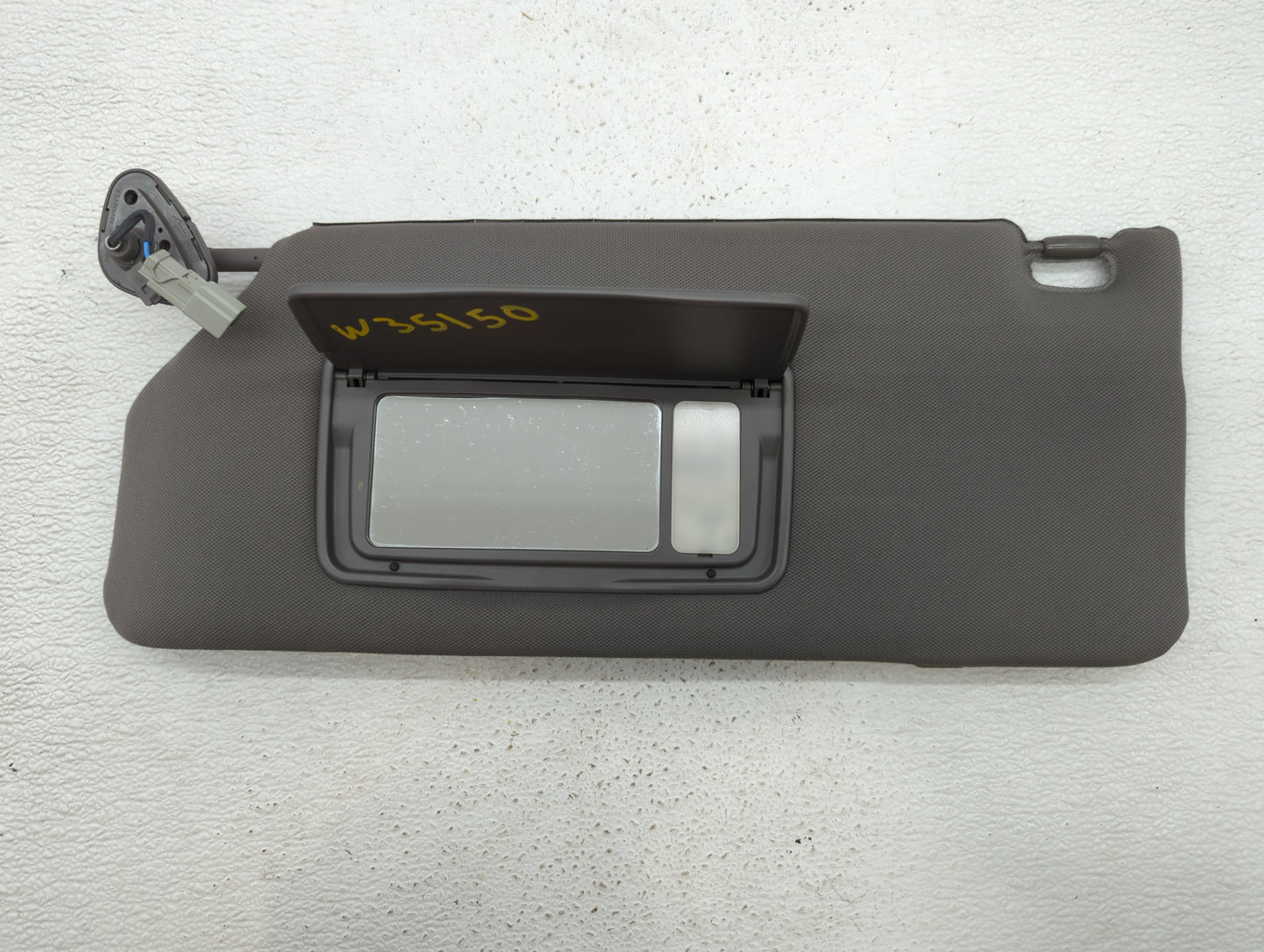 2006-2010 Honda Odyssey Sun Visor Shade Replacement Driver Left Mirror Fits Fits 2006 2007 2008 2009 2010 OEM Used Auto Part