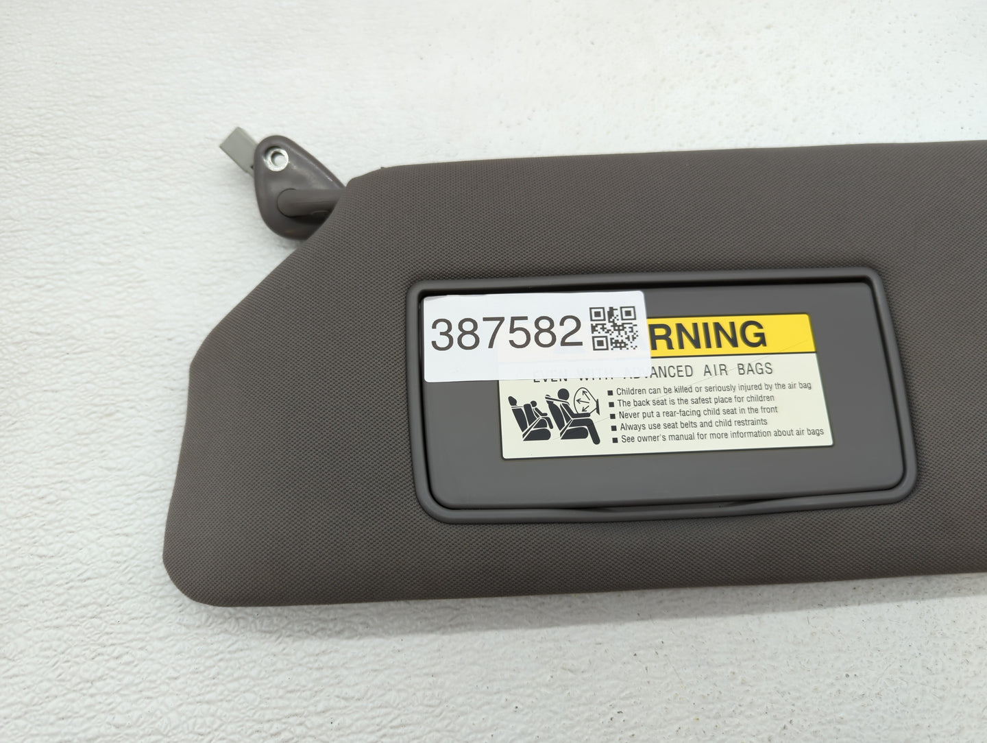 2006-2010 Honda Odyssey Sun Visor Shade Replacement Driver Left Mirror Fits Fits 2006 2007 2008 2009 2010 OEM Used Auto Part