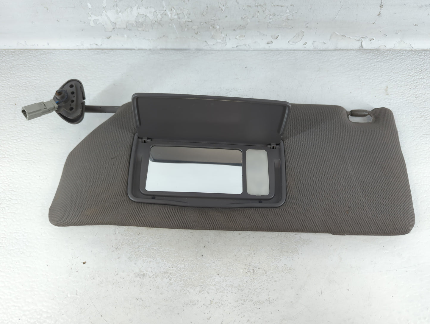 2006-2010 Honda Odyssey Sun Visor Shade Replacement Driver Left Mirror Fits Fits 2006 2007 2008 2009 2010 OEM Used Auto Part