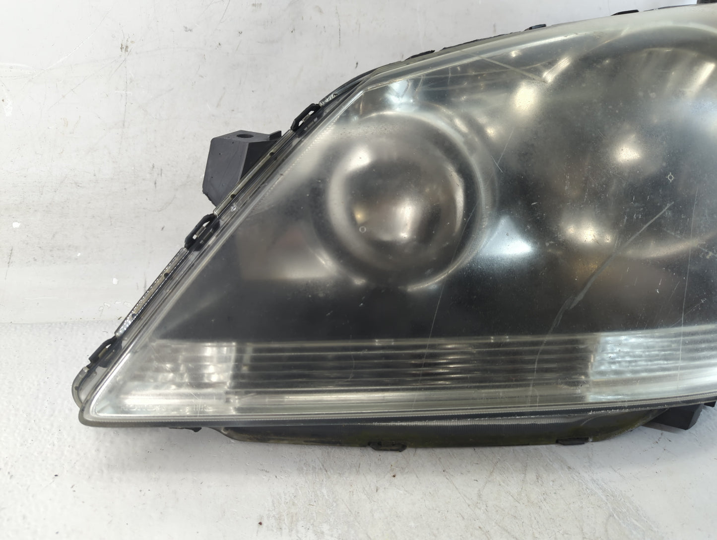 2008-2010 Honda Odyssey Tail Light Assembly Driver Left OEM P/N:#AZ UK04H Fits Fits 2008 2009 2010 OEM Used Auto Parts - Oem