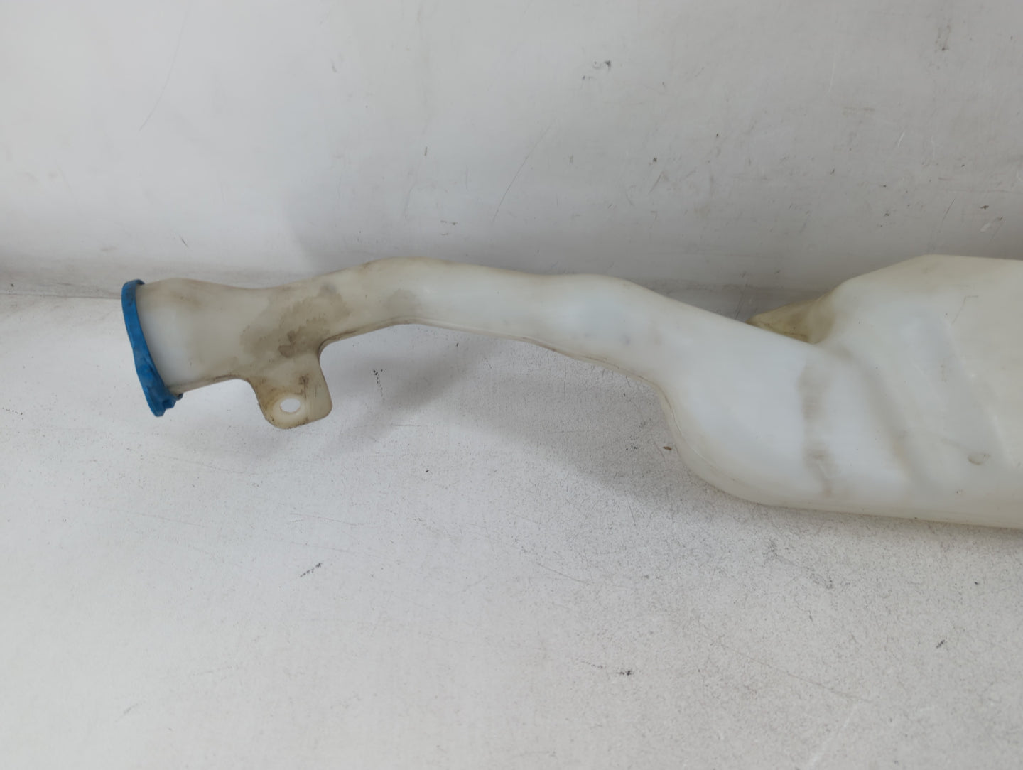 2005-2010 Honda Odyssey Windshield Washer Fluid Reservoir Bottle Oem - Oemusedautoparts1.com