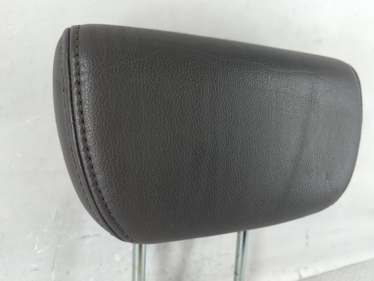 2008-2010 Honda Odyssey Headrest Head Rest Rear Seat Fits Fits 2008 2009 2010 OEM Used Auto Parts - Oemusedautoparts1.com