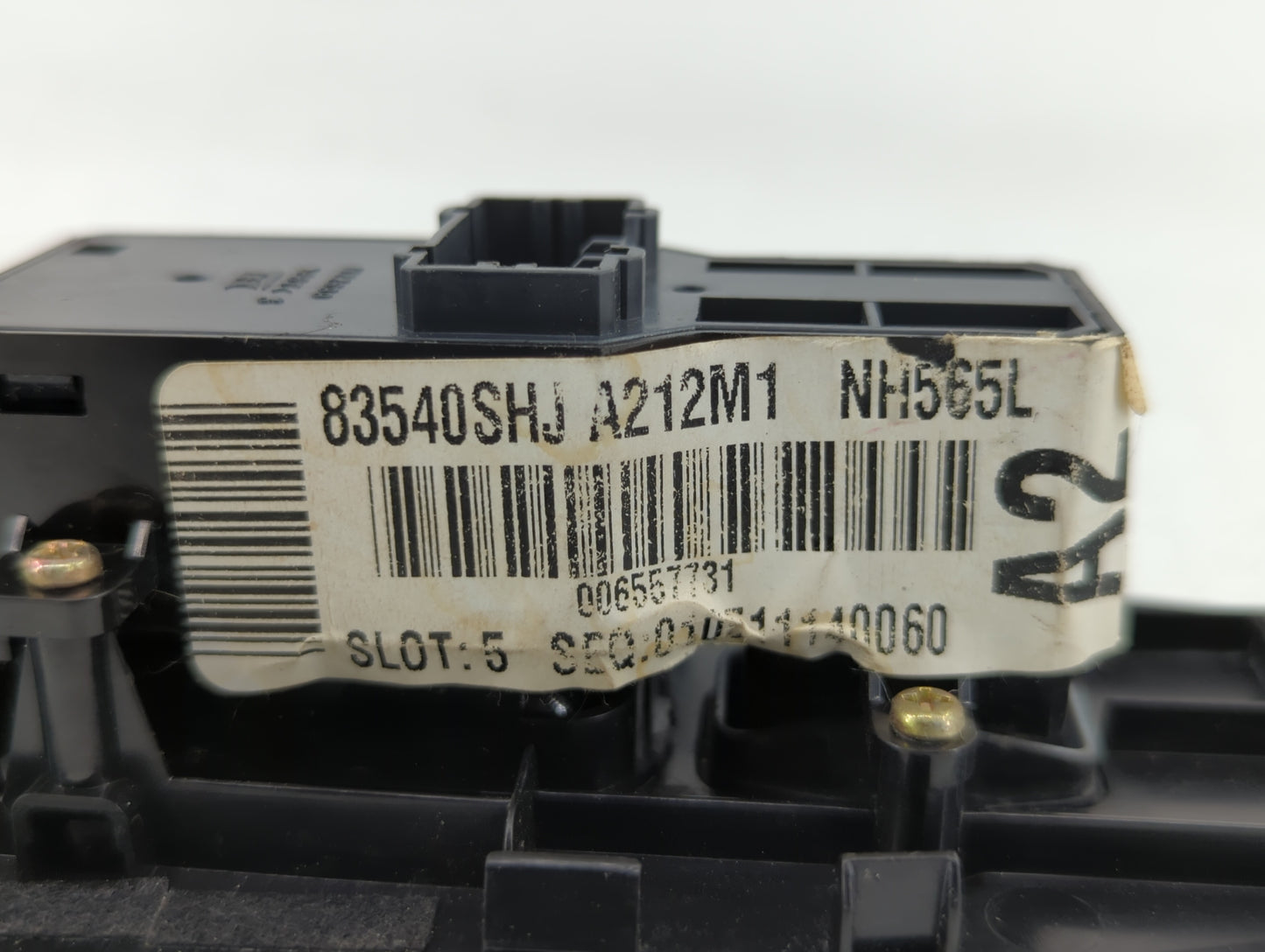 2005-2010 Honda Odyssey Passenger Right Power Window Switch - Oemusedautoparts1.com