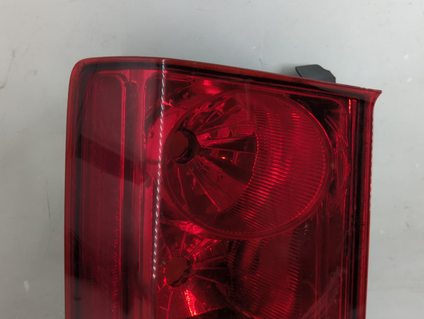 2009-2015 Honda Pilot Tail Light Assembly Driver Left OEM P/N:08-317-1988l-b Fits Fits 2009 2010 2011 2012 2013 2014 2015 OE