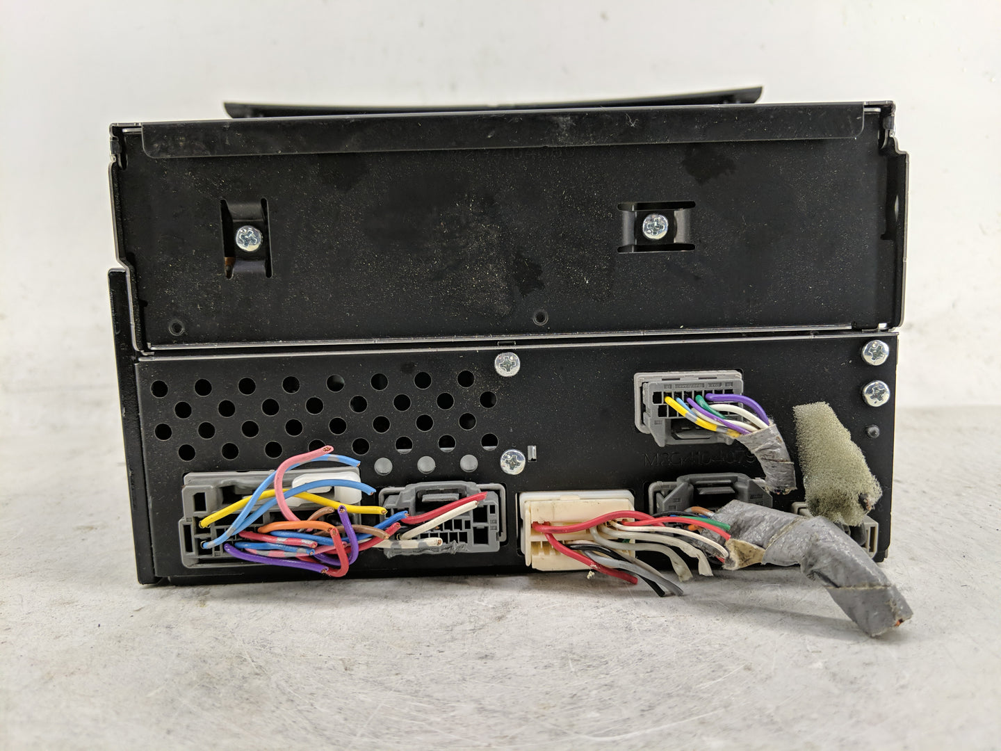 2009-2011 Honda Pilot Radio AM FM Cd Player Receiver Replacement P/N:39100-SZA-A400 Fits Fits 2009 2010 2011 OEM Used Auto P