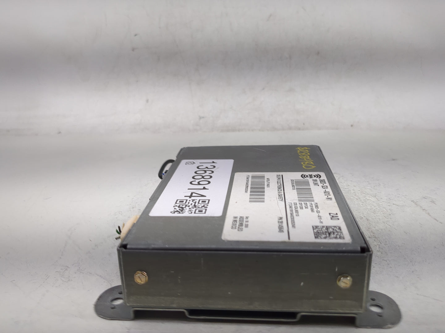 2009-2011 Honda Pilot Radio AM FM Cd Player Receiver Replacement P/N:39820-SZA-A010-M1 Fits Fits 2009 2010 2011 OEM Used Aut
