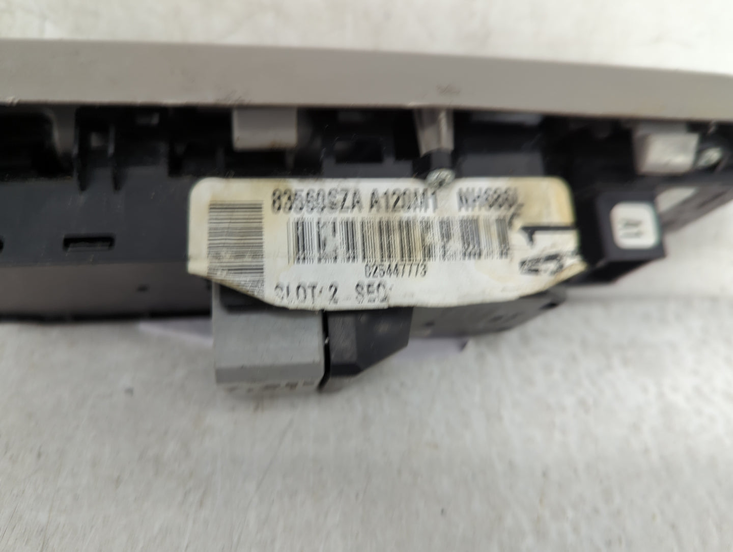 2009-2011 Honda Pilot Master Power Window Switch Replacement Driver Side Left Fits Fits 2009 2010 2011 OEM Used Auto Parts -